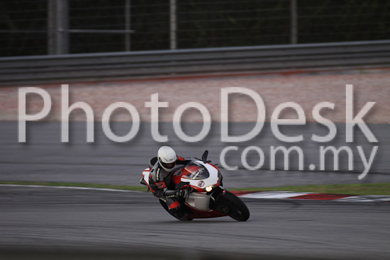 01_101029_01255_RevClubTrackDay