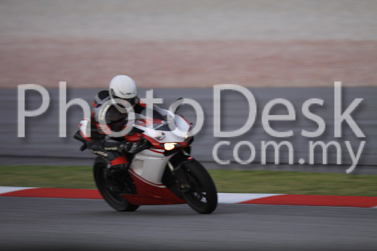 01_101029_01257_RevClubTrackDay