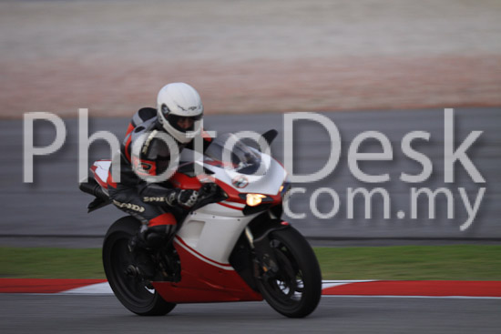 01_101029_01259_RevClubTrackDay