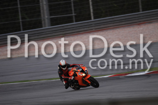 01_101029_01268_RevClubTrackDay