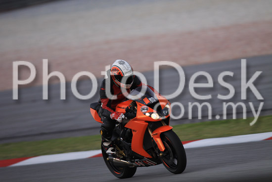 01_101029_01270_RevClubTrackDay