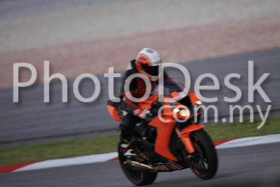 01_101029_01271_RevClubTrackDay