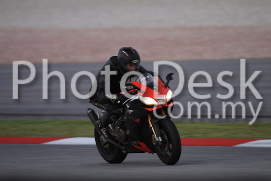 01_101029_01287_RevClubTrackDay