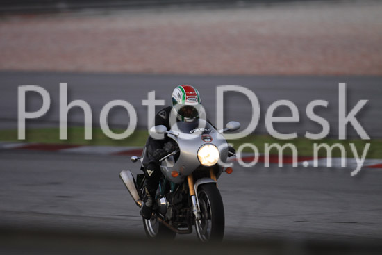 01_101029_01360_RevClubTrackDay