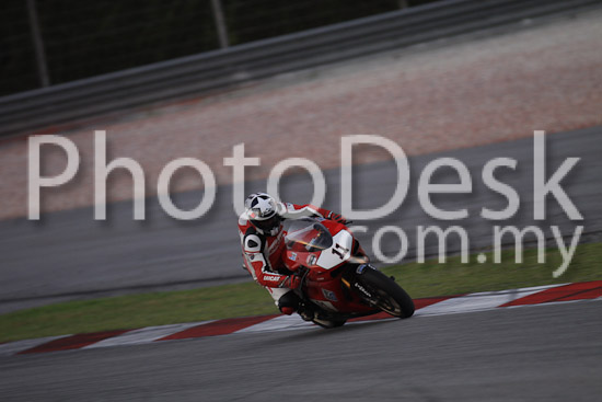 01_101029_01392_RevClubTrackDay
