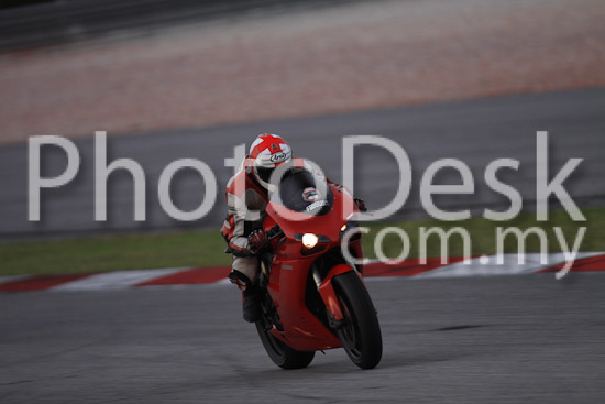 01_101029_01398_RevClubTrackDay