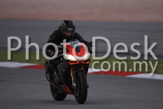 01_101029_01403_RevClubTrackDay