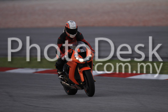 01_101029_01437_RevClubTrackDay