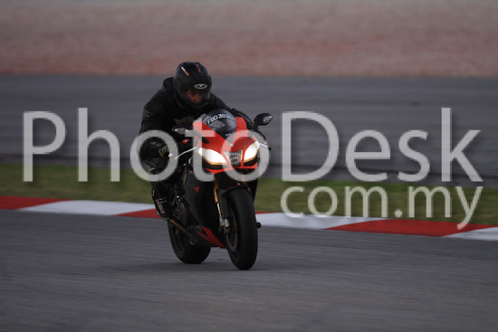 01_101029_01441_RevClubTrackDay