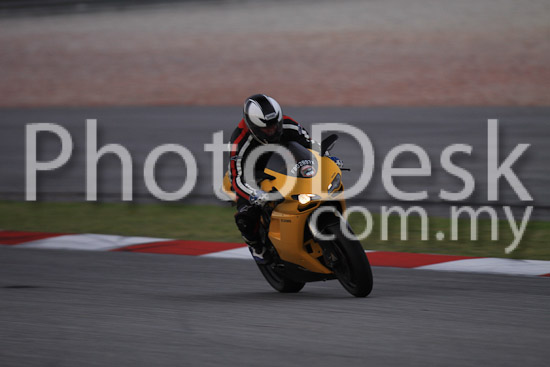 01_101029_01460_RevClubTrackDay