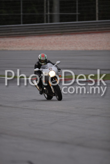 01_101029_01468_RevClubTrackDay