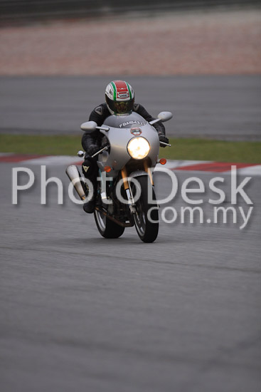 01_101029_01472_RevClubTrackDay