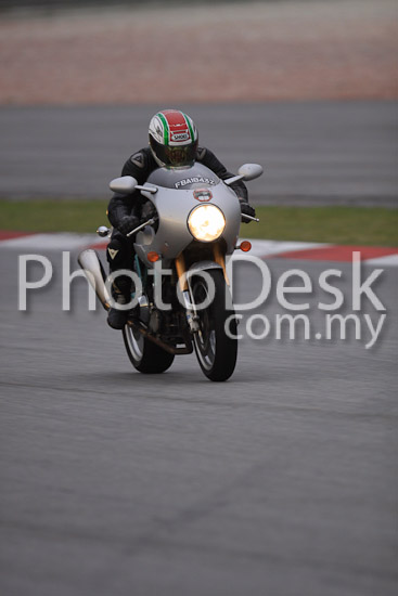 01_101029_01473_RevClubTrackDay
