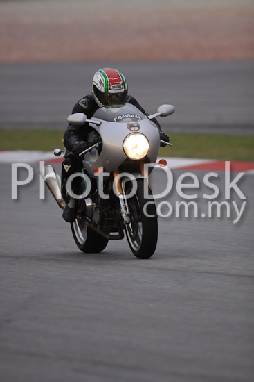 01_101029_01474_RevClubTrackDay