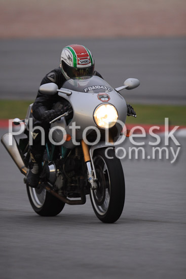 01_101029_01476_RevClubTrackDay