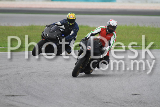 01_101030_00009_RevClub