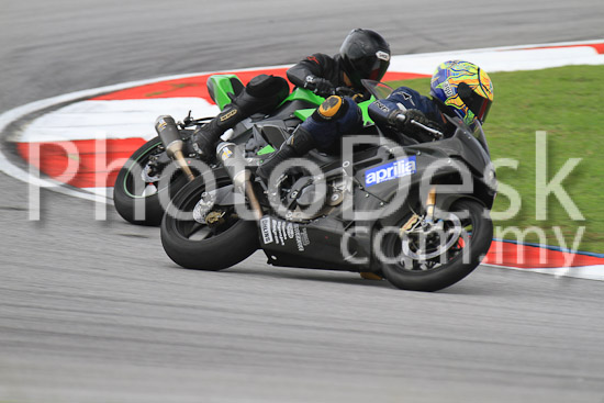 01_101030_00012_RevClub