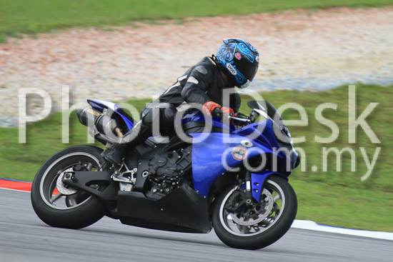 01_101030_00016_RevClub