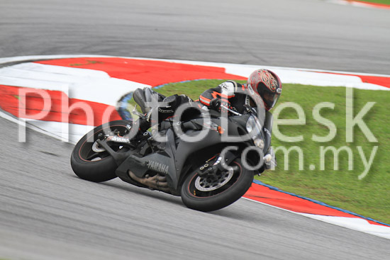 01_101030_00020_RevClub