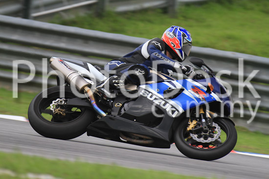 01_101030_00028_RevClub