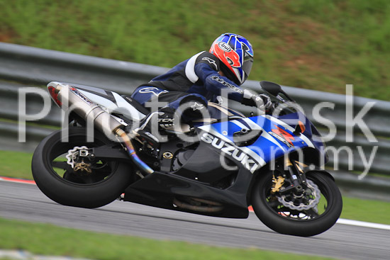 01_101030_00029_RevClub