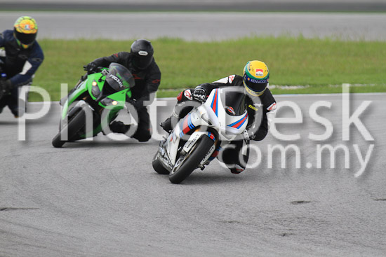 01_101030_00048_RevClub