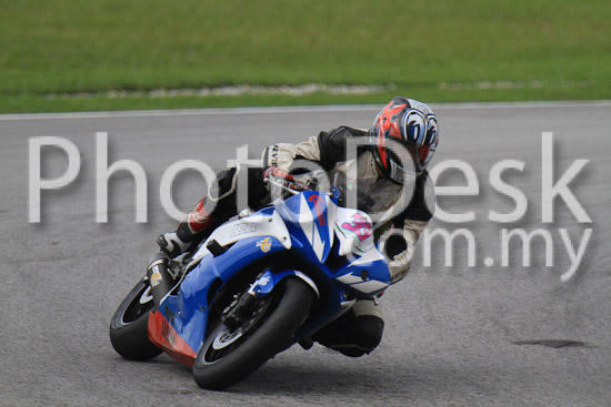 01_101030_00119_RevClub