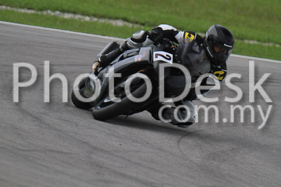 01_101030_00120_RevClub