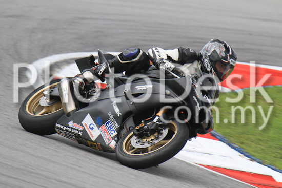 01_101030_00142_RevClub