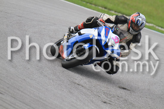 01_101030_00143_RevClub