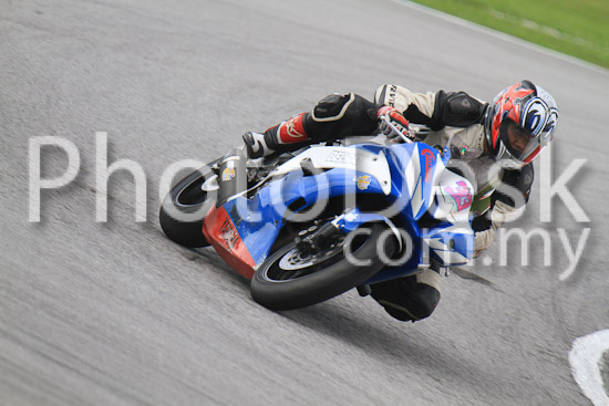 01_101030_00145_RevClub