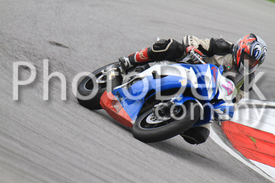 01_101030_00146_RevClub