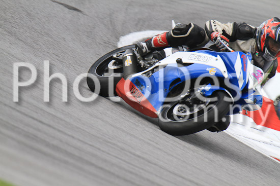 01_101030_00147_RevClub