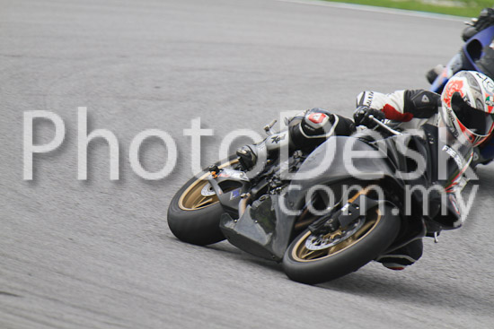 01_101030_00167_RevClub