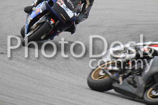 01_101030_00169_RevClub