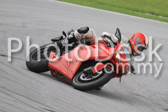 01_101030_00171_RevClub