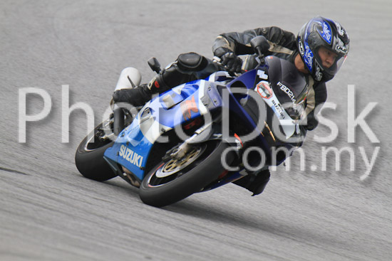 01_101030_00177_RevClub