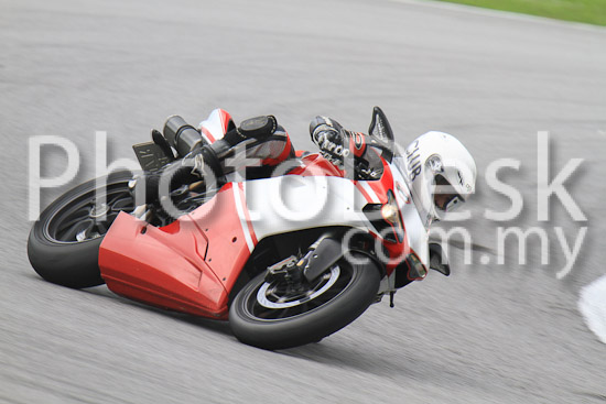 01_101030_00189_RevClub