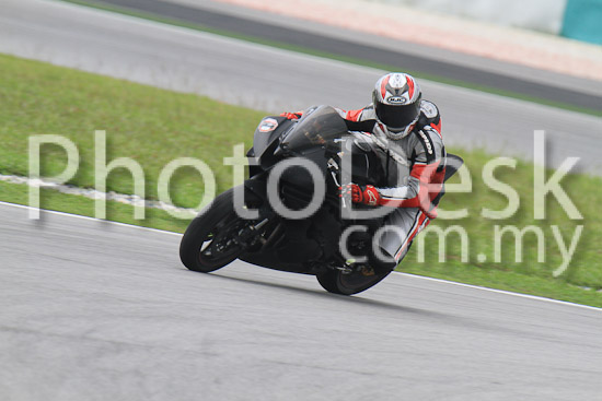 01_101030_00192_RevClub