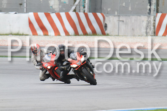 01_101030_00212_RevClub