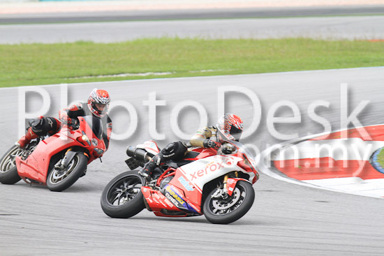 01_101030_00234_RevClub