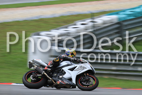 01_101030_00268_RevClub