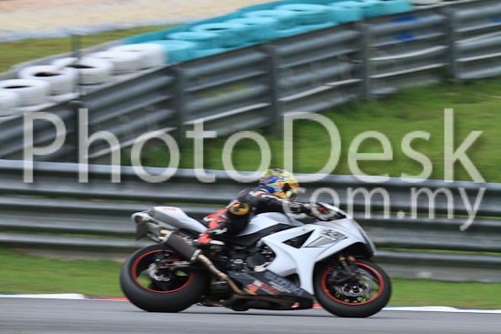 01_101030_00269_RevClub