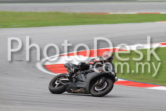 01_101030_00283_RevClub