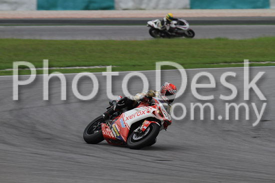 01_101030_00300_RevClub