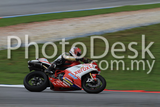 01_101030_00303_RevClub