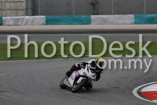 01_101030_00309_RevClub