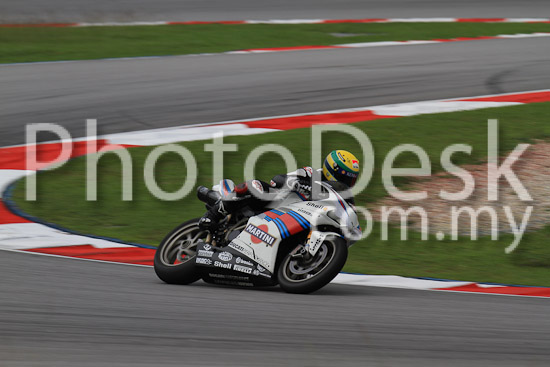 01_101030_00314_RevClub