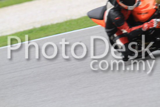 01_101030_00331_RevClub