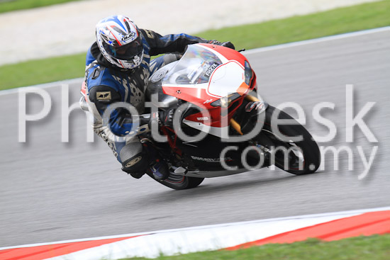 01_101030_00336_RevClub